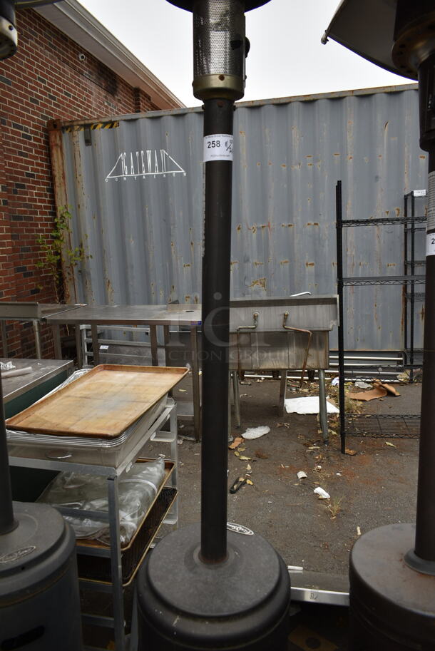 Metal Floor Style Propane Gas Powered Patio Heater. - Image 3 of 6