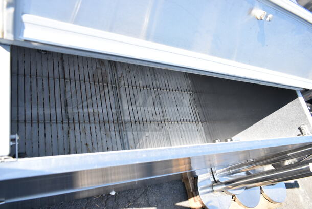 Beverage Air SMF49Y-1-S Stainless Steel Commercial Milk Cooler on Commercial Casters. 115 Volts, 1 Phase. Tested and Powers On But Does Not Get Cold
 - Image 3 of 5