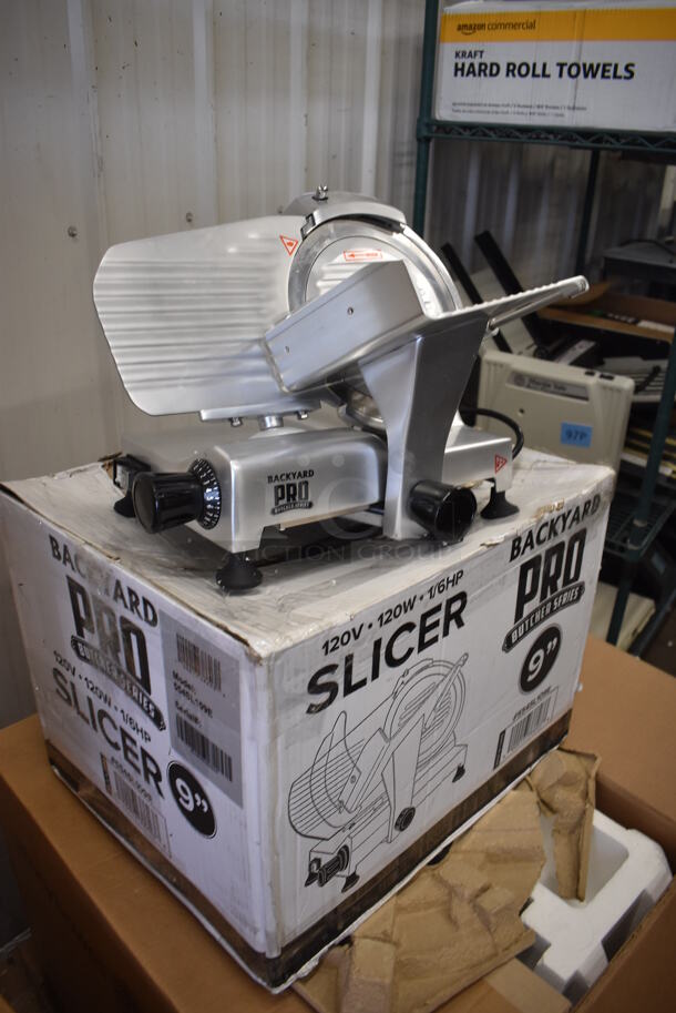 LIKE NEW! IN ORIGINAL BOX! Backyard Pro 554SL109E Stainless Steel Commercial Countertop Butcher Series 9" Manual Gravity Feed Meat Slicer w/ Sharpening Blade. 120 Volts, 1 Phase. 18x16x15. Tested and Working! - Image 6 of 6
