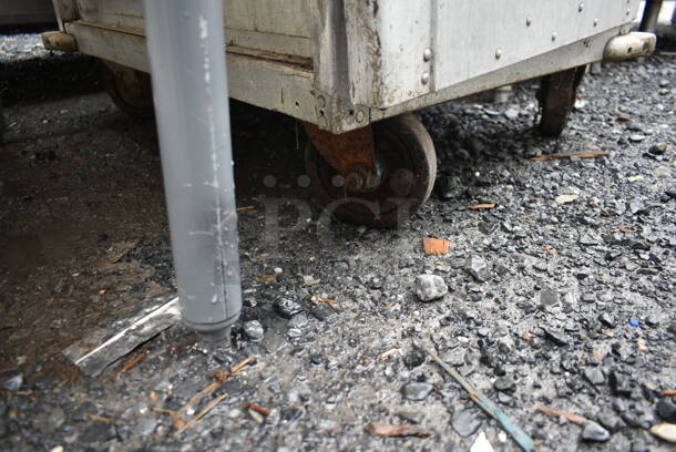 Metal Commercial Enclosed Pan Rack on Commercial Casters. - Image 2 of 4