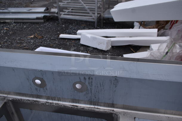 BRAND NEW SCRATCH AND DENT! Regency 600S12323224 Stainless Steel Commercial Single Bay Sink w/ Dual Drain Boards. No Legs. Bay 23x23. Drain Boards 22.5x24.5 - Image 4 of 8
