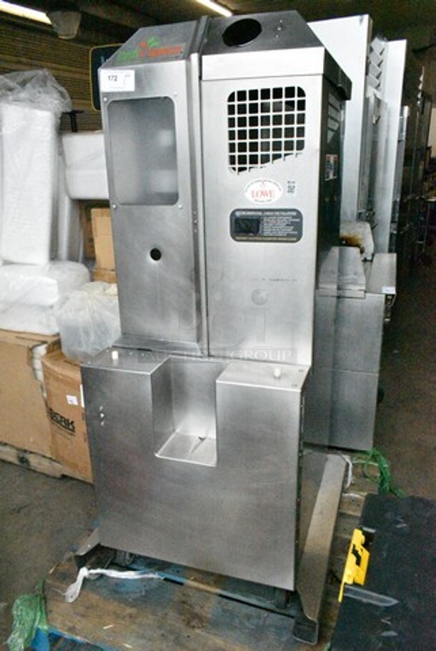 Fresh N Squeeze POS-1 Stainless Steel Commercial Floor Style Automatic Citrus Juicer on Commercial Casters. 120 Volts, 1 Phase. Tested and Working! - Image 2 of 8