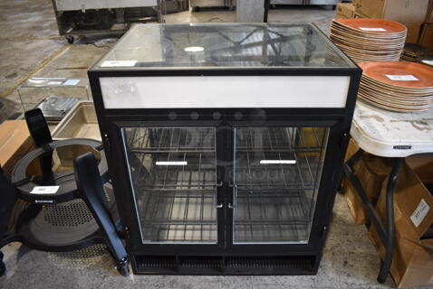 Black Metal Dry Merchandising Display Case. 31x24x36