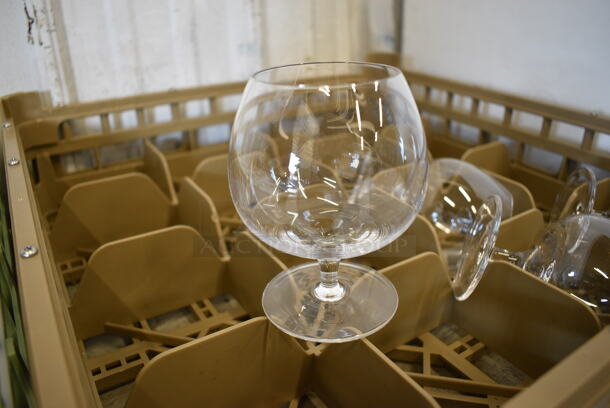 4 Stemmed Beverage Glasses in Dish Caddy. 3.5x3.5x4.5. 4 Times Your Bid! - Image 1 of 3