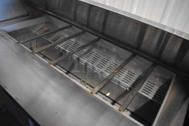 Continental SW60-24M Stainless Steel Commercial Sandwich Salad Prep Table Bain Marie Mega Top on Commercial Casters. 115 Volts, 1 Phase. 60x35x40. Tested and Powers On But Temps at 52 Degrees - Image 4 of 7