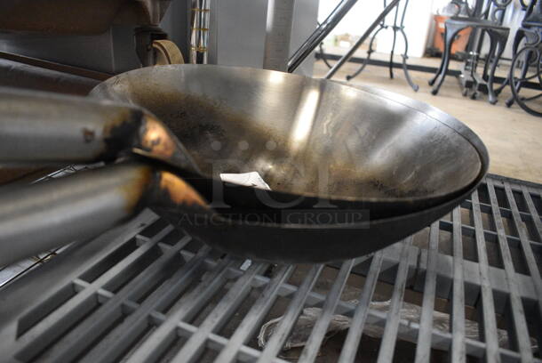 2 Metal Skillets. 21x14x5. 2 Times Your Bid! - Image 3 of 3
