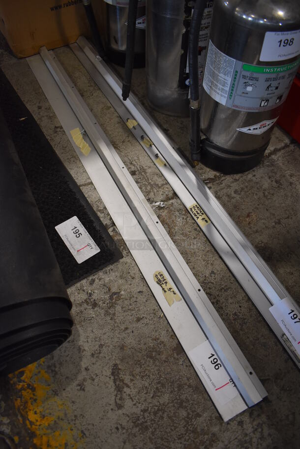 Metal Order Rod. 44x1x3.5 - Image 1 of 3