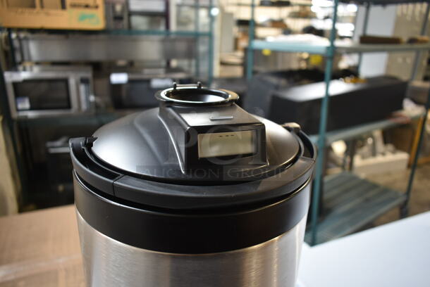 BRAND NEW SCRATCH AND DENT! 2023 Bunn TF SERVER Stainless Steel Commercial 1.5 G Coffee Server.  - Image 5 of 6