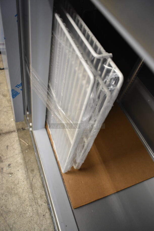 BRAND NEW SCRATCH AND DENT! Beverage Air UCR48AHC Stainless Steel Commercial 48" Undercounter Refrigerator w/ Commercial Casters. 115 Volts, 1 Phase. Tested and Working! - Image 5 of 10