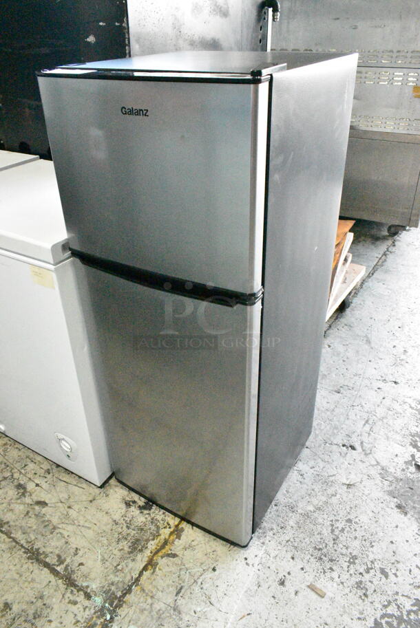 Galanz GL46TS5E Metal Cooler w/ Freezer. 115 Volts, 1 Phase. Tested and Working! - Image 3 of 8