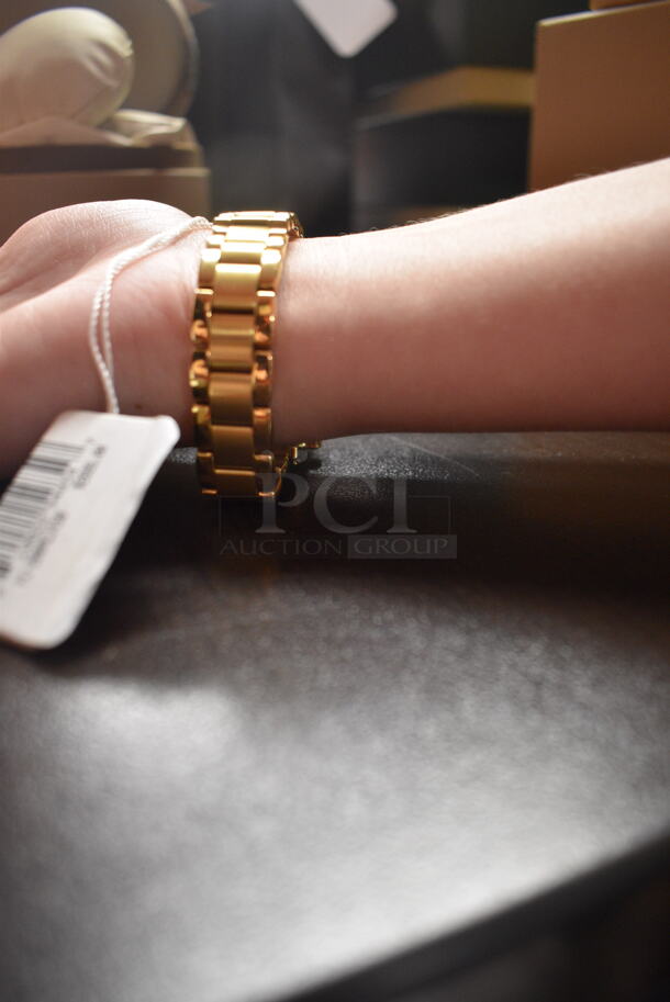 BRAND NEW IN BOX! Frederique Constant Carree Lady Quartz with Diamond FC-200MCD15B Watch - Image 4 of 4