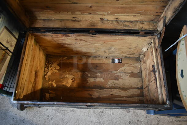 Wooden Chest. - Image 4 of 4