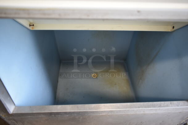Hoshizaki KM-515MRH Stainless Steel Commercial Ice Head on Commercial Ice Bin. 115-120 Volts, 1 Phase. - Image 7 of 9