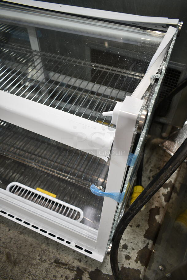 BRAND NEW SCRATCH AND DENT! Avantco 360BCSS60HCW Metal Commercial 60" White Self-Serve Refrigerated Countertop Bakery Display Case with LED Lighting. See Pictures for Broken Glass. 115 Volts, 1 Phase. Tested and Powers On But Does Not Get Cold - Image 4 of 8