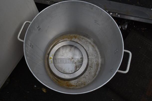 Metal Stock Pot w/ Lid. - Image 3 of 3