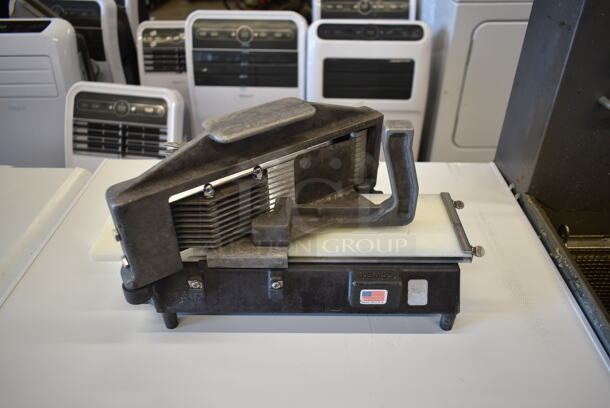 Nemco 555600-1 Metal Commercial Countertop Tomato Slicer.  - Image 4 of 7