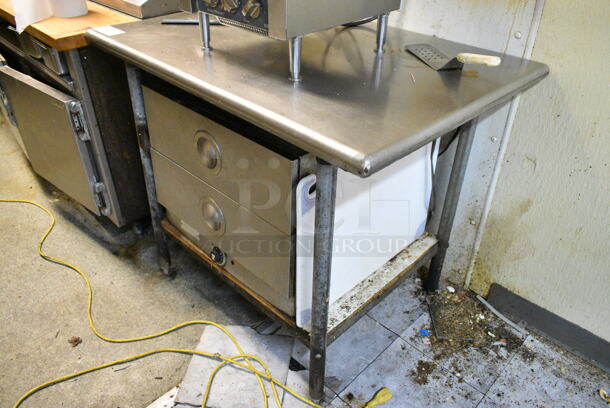 Alto Shaam 500-2D Stainless Steel Table w/ Stainless Steel 2 Drawer Warming Drawer. 115 Volts, 1 Phase. This Unit Was In Working Condition When the Restaurant Closed. (kitchen) - Image 3 of 5