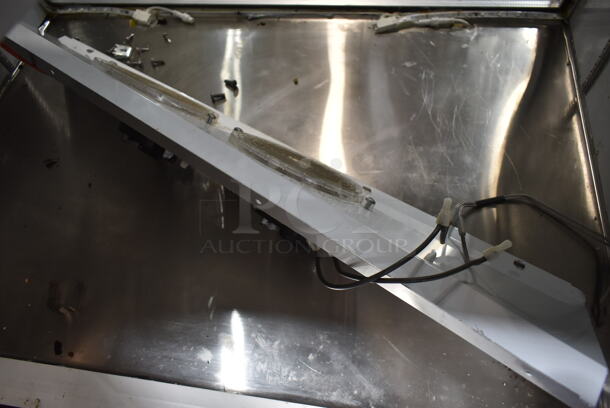 Master-Bilt FIP-40 Metal Commercial Floor Style Deli Display Case Merchandiser. 208-230 Volts, 1 Phase.  Tested and Does Not Power On - Image 7 of 8