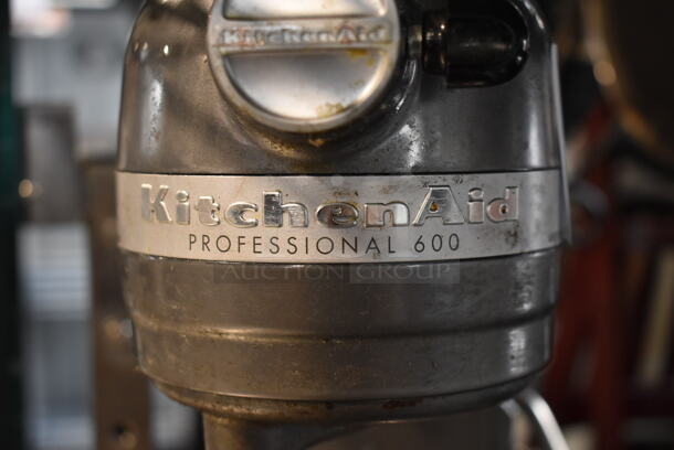 KitchenAid KP26M1CPM Professional 600 Metal Commercial Countertop 6 Quart Planetary Dough Mixer w/ Metal Bowl, Dough Hook, Whisk and 2 Paddle Attachments. 120 Volts, 1 Phase. Tested and Working! - Image 3 of 7