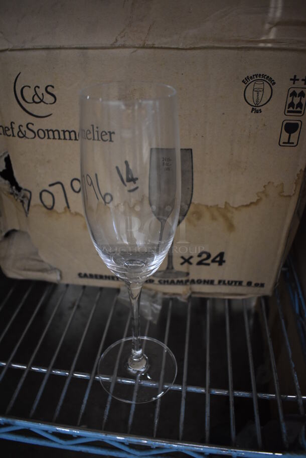 2 Boxes of BRAND NEW! Items; 18 Chef & Sommelier Wine Glasses and 16 Reno White Ceramic Plates. Includes 9x9x2, 2.5x2.5x9. 2 Times Your Bid! - Image 4 of 12