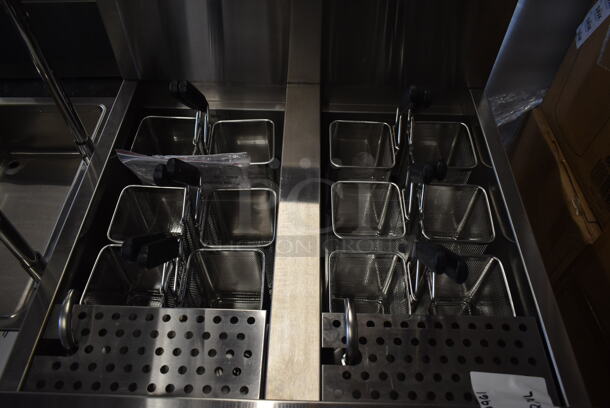 BRAND NEW SCRATCH AND DENT! 2023 Avantco 177FPC22NL Stainless Steel Commercial Floor Style 22 Gallon Natural Gas Two Section Pasta Cooker. 140,000 BTU - Image 3 of 9