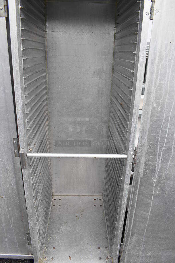 Metal Commercial Enclosed Pan Transport Rack on Commercial Casters. 21x27x66 - Image 4 of 5