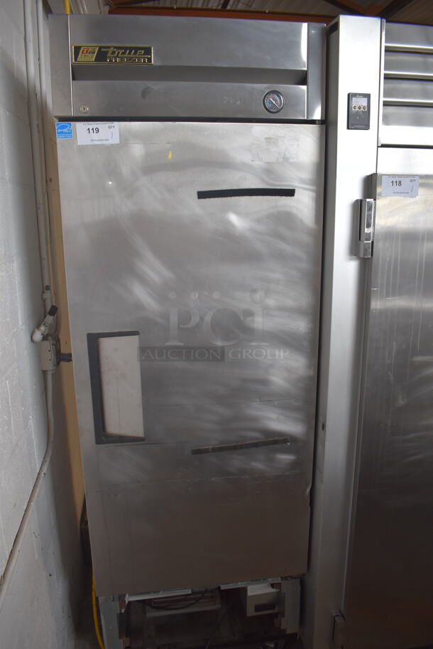 True T-23F Commercial Stainless Steel One Section Reach-In Electric Powered Freezer on Commercial Casters. 115V/1 Phase. Tested And Powers On But Does Not Get Cold