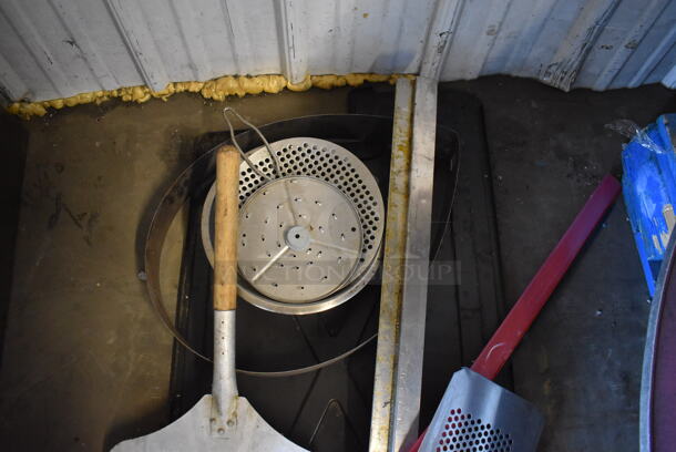 ALL ONE MONEY! Lot of Various Items Including Metal Pizza Peel - Image 3 of 4