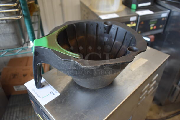 Curtis GEMSIF10A2419 Stainless Steel Commercial Countertop Coffee Machine w/ Satellite Server, Hot Water Dispenser, 2 Poly Brew Baskets and Drip Tray. 220 Volts, 1 Phase. - Image 10 of 10