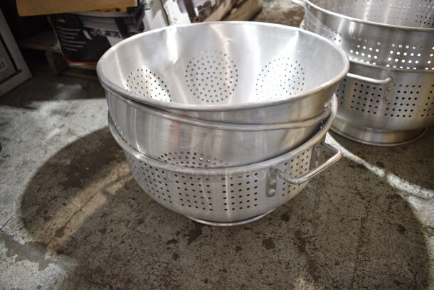 7 BRAND NEW! Metal Items; 5 Colanders and 2 Steam Inserts. 7 Times Your Bid! - Image 7 of 11