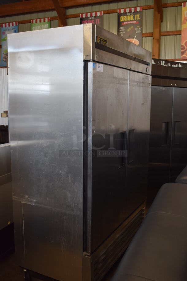 2016 True T-49F ENERGY STAR Stainless Steel Commercial 2 Door Reach In Freezer w/ Poly Coated Racks on Commercial Casters. 115 Volts, 1 Phase. Tested and Working! - Image 3 of 7