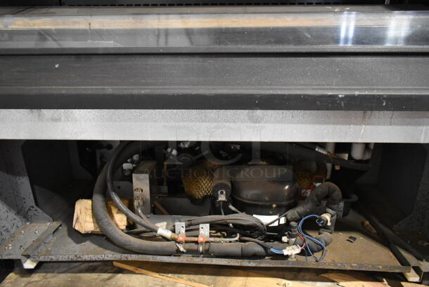 Structural Concepts Oasis Metal Commercial Floor Style Black Refrigerated Dual Service Merchandiser Case. 115/230 Volts, 1 Phase. - Image 6 of 7