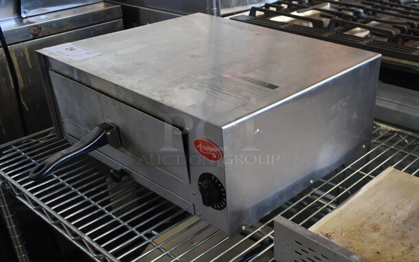 Avantco 177CPO12 Stainless Steel Commercial Countertop Snack / Pizza Oven. 120 Volts, 1 Phase. Tested and Working! - Image 2 of 11