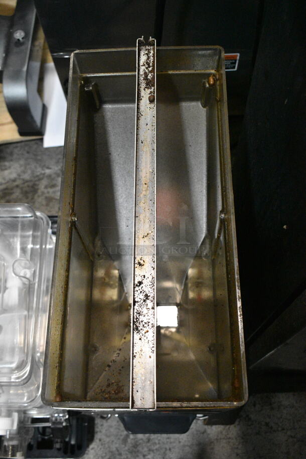 Bunn G9-2T DBC Stainless Steel Commercial Countertop Coffee Bean Grinder. 120 Volts, 1 Phase. Tested and Working! - Image 4 of 5