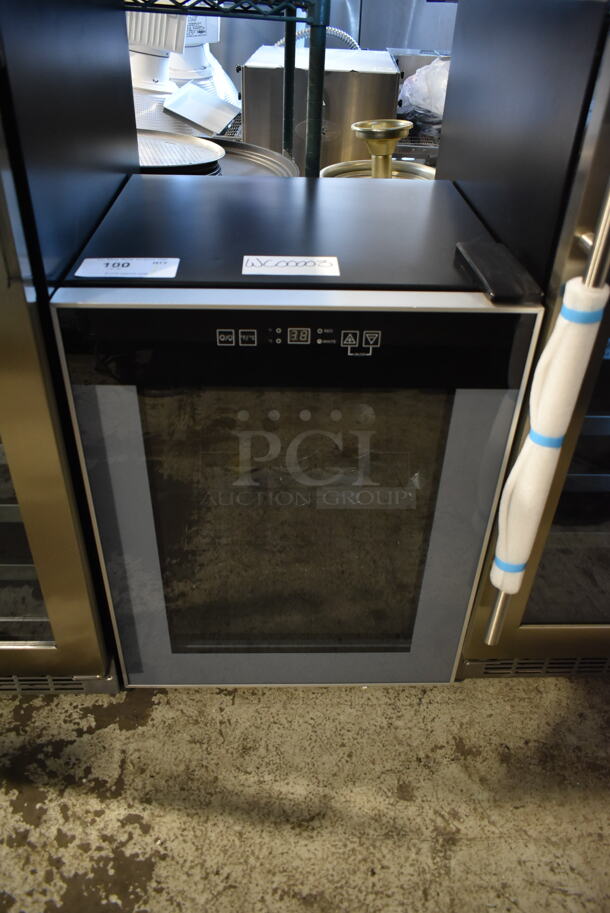 BRAND NEW SCRATCH AND DENT! Avanti WC24T2P 19" Freestanding 24 Bottle Wine Cooler Merchandiser. 115 Volts, 1 Phase. Tested and Working! - Image 1 of 4
