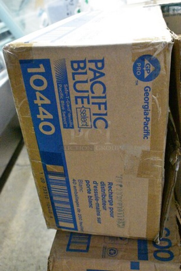 PALLET LOT of 22 BRAND NEW Boxes Including 29501 2 Cup Drink Carrier, Bell Marque Napkins, ClearView MealMaster Microwaveable Containers, 2 Boxes Wish 60209A Hand Sanitizer, Gift Bag Vogue, 4558022022 32 oz Iced Tea Cups, Pacific Blue 10440 Dispenser, 37410KWHITE Foam White Trays. 22 Times Your Bid!  - Image 10 of 12