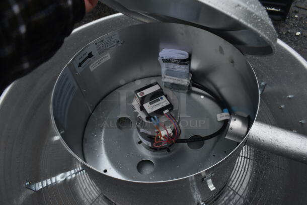 BRAND NEW SCRATCH AND DENT! Canarm ALX165-UD-EC 16 1/2" Variable Speed Upblast Direct Drive Metal Commercial Rooftop Mushroom Exhaust Fan. 120/208-240 Volts, 1 Phase.  - Image 6 of 6