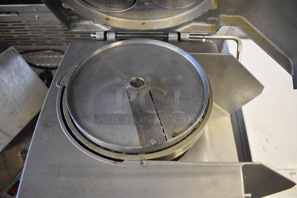 Robot Coupe CL50 Series E Metal Commercial Countertop Food Processor. 120 Volts, 1 Phase. 14x13x24. Tested and Working! - Image 4 of 6