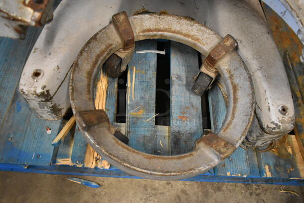 Hobart M802 Metal Commercial Floor Style 80 Quart Planetary Dough Mixer w/ Bowl Guard and Mixing Bowl Dolly. 200 Volts, 3 Phase.  - Image 6 of 9