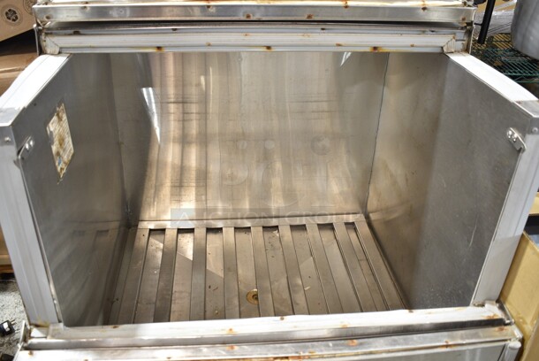 Stainless Steel Commercial Milk Cooler on Commercial Casters. 115 Volts, 1 Phase. Tested and Working!  - Image 5 of 7