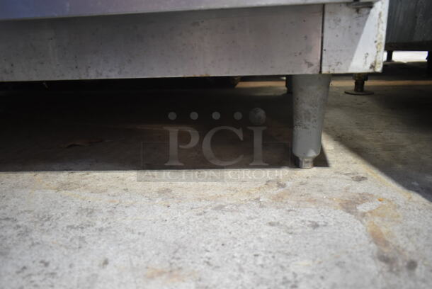 Traulsen G20010 Stainless Steel Commercial 2 Door Reach In Cooler. 115 Volts, 1 Phase. Tested and Powers On But Does Not Get Cold - Image 6 of 7