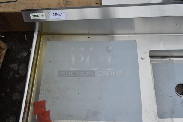 BRAND NEW SCRATCH AND DENT! Regency 600DDT60L 16 Gauge 5' Soiled / Dirty Dish Table - Left Drainboard - Image 7 of 8
