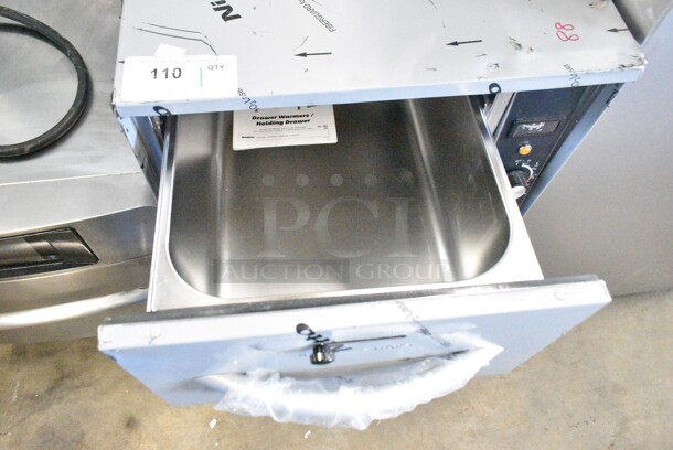 BRAND NEW SCRATCH AND DENT! 2023 ServIt 423WDNFS3 Stainless Steel Commercial 3 Drawer Warming Drawer. 120 Volts, 1 Phase. Tested and Working! - Image 3 of 6