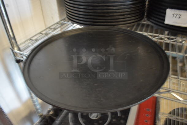 ALL ONE MONEY! Lot of 30 Pizza Hut Black Poly Round Pizza Making System Trays. 15x15x1 - Image 2 of 4