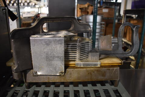 Winco Metal Countertop Tomato Slicer. 8x17x8.5