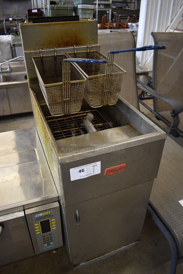 2018 Pitco Frialator Model 40S Stainless Steel Commercial Floor Style Natural Gas Powered Deep Fat Fryer w/ 2 Metal Fry Baskets. 105,000 BTU. 15.5x30x48 - Image 3 of 6