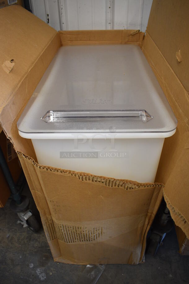BRAND NEW IN BOX! SiLite White Poly Ingredient Bin w/ Clear Lid on Commercial Casters. 15x29x28.5