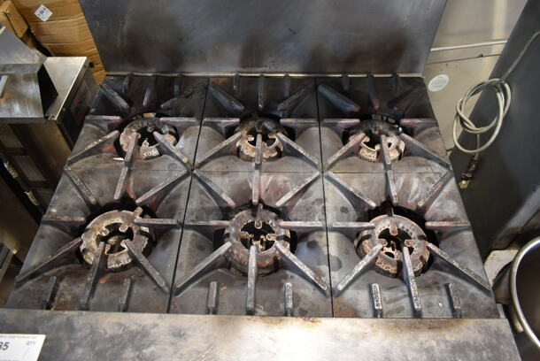 Garland SunFire X36-6R Stainless Steel Commercial Natural Gas Powered 6 Burner Range w/ Oven, Back Splash and Over Shelf. - Image 3 of 8