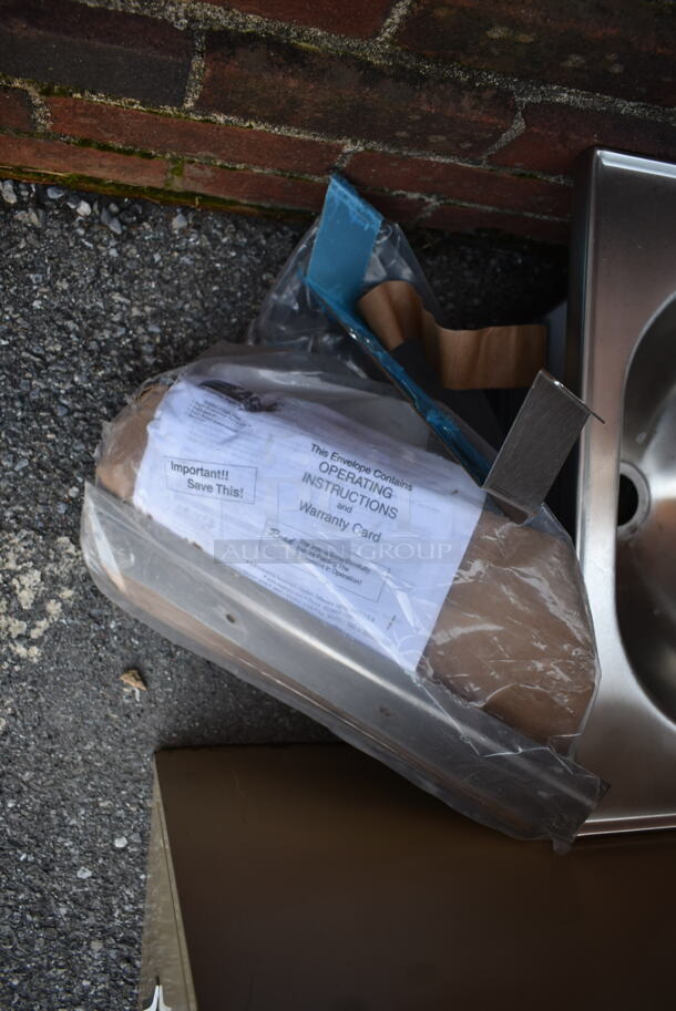 BRAND NEW SCRATCH AND DENT! Eagle HSA-10-FK Stainless Steel Commercial Single Bay Wall Mount Sink. - Image 4 of 5