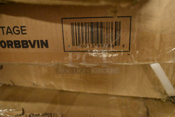 BRAND NEW SCRATCH AND DENT! Regency 34930RBBVIN 30" Round Wood Butcher Block Table Top with Vintage Finish - Image 3 of 3